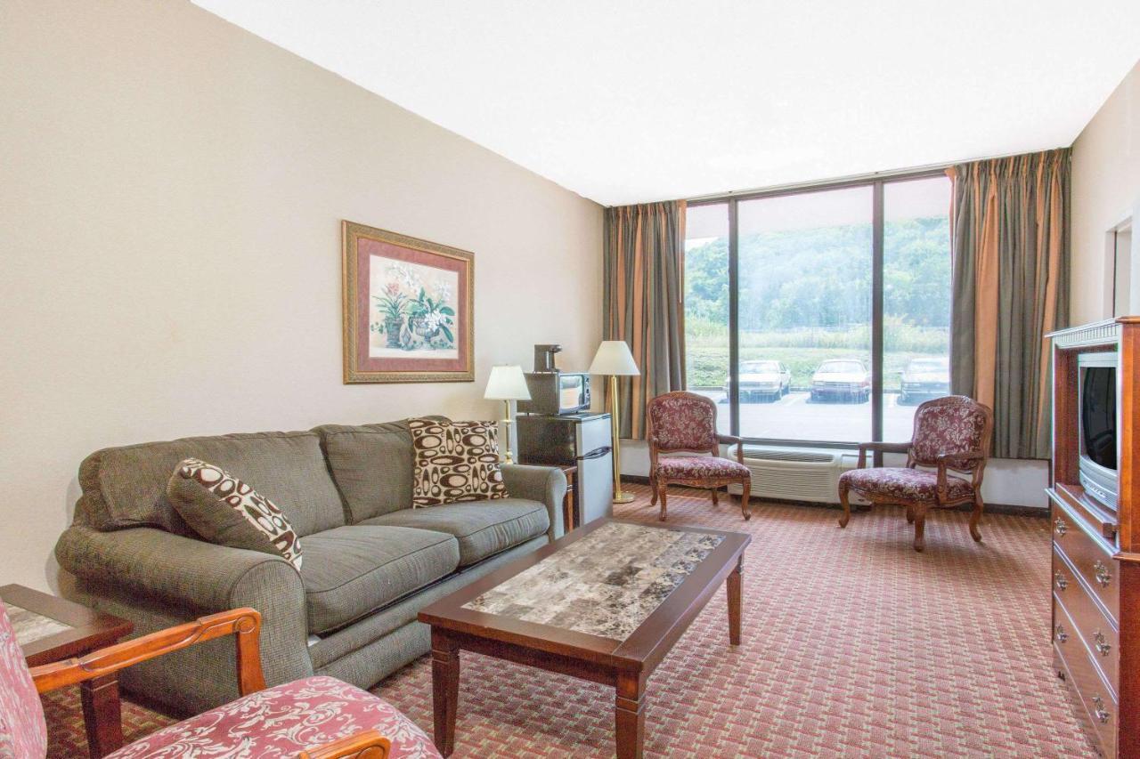 Days Inn By Wyndham Princeton Εξωτερικό φωτογραφία