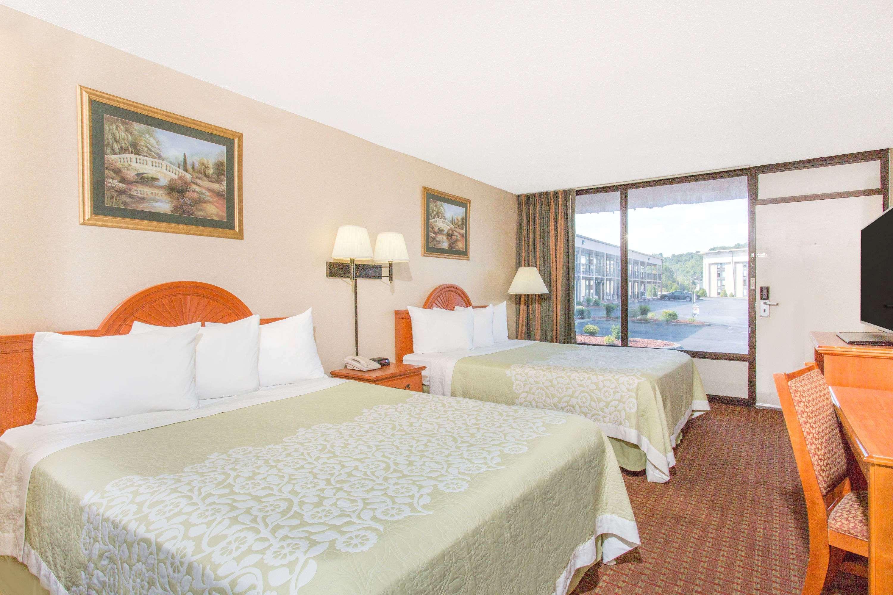 Days Inn By Wyndham Princeton Εξωτερικό φωτογραφία